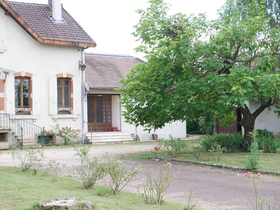 Maison Au Calme Avec Jardin A 5 Min De Tournus Cuisery Exterior foto